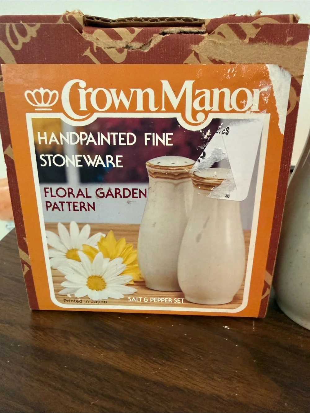 Handpainted Stoneware Salt & Pepper Set - Cream